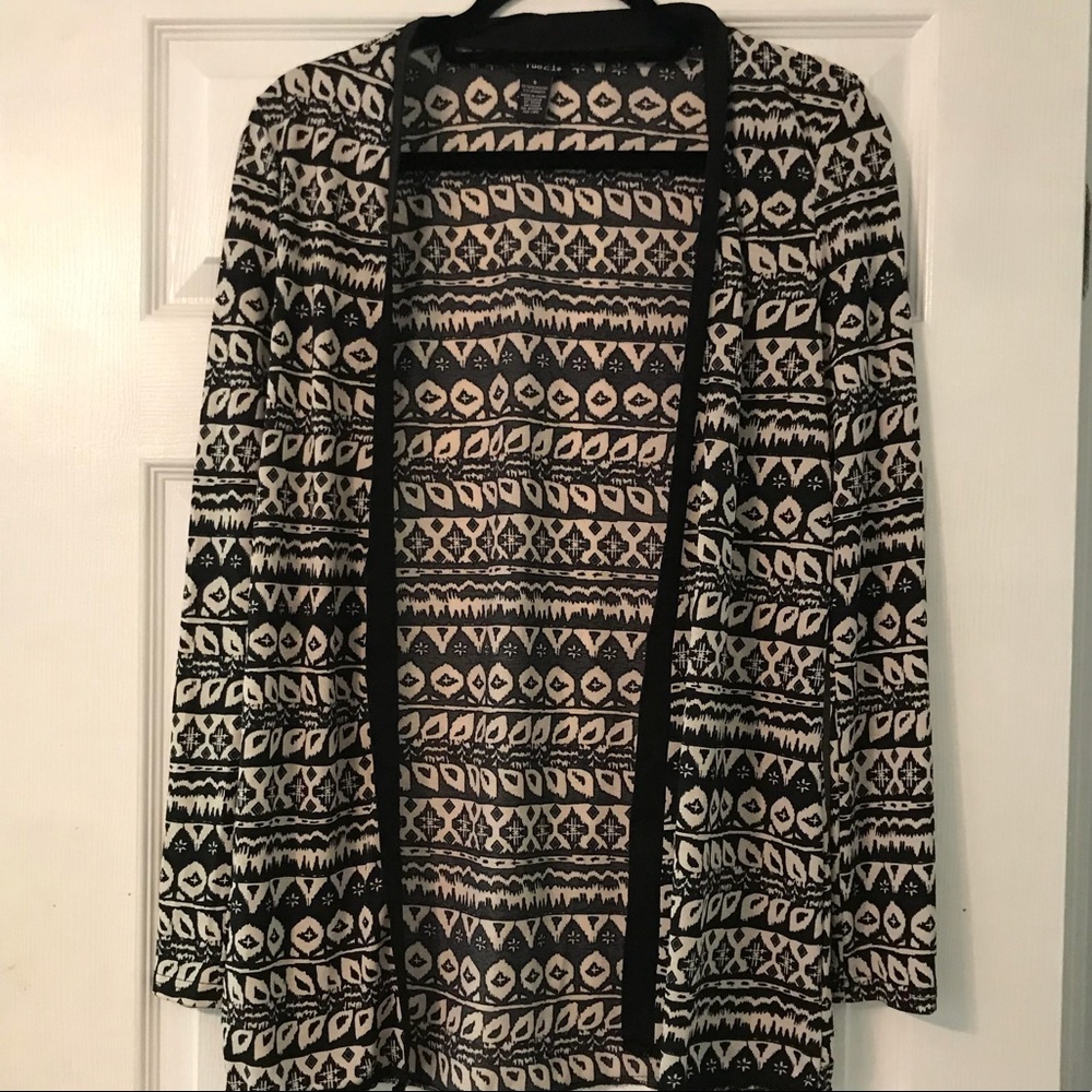 Patterned black and white cardigan